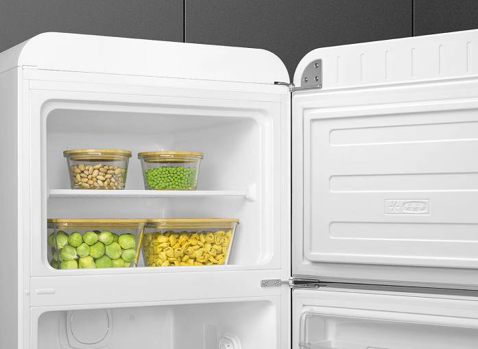 Холодильник Smeg FAB30RWH6 в магазине «На диване» в Самаре  — Выгодная цена